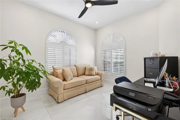 $999,000 | 3956 Isla Ciudad Court, Naples, FL 34109