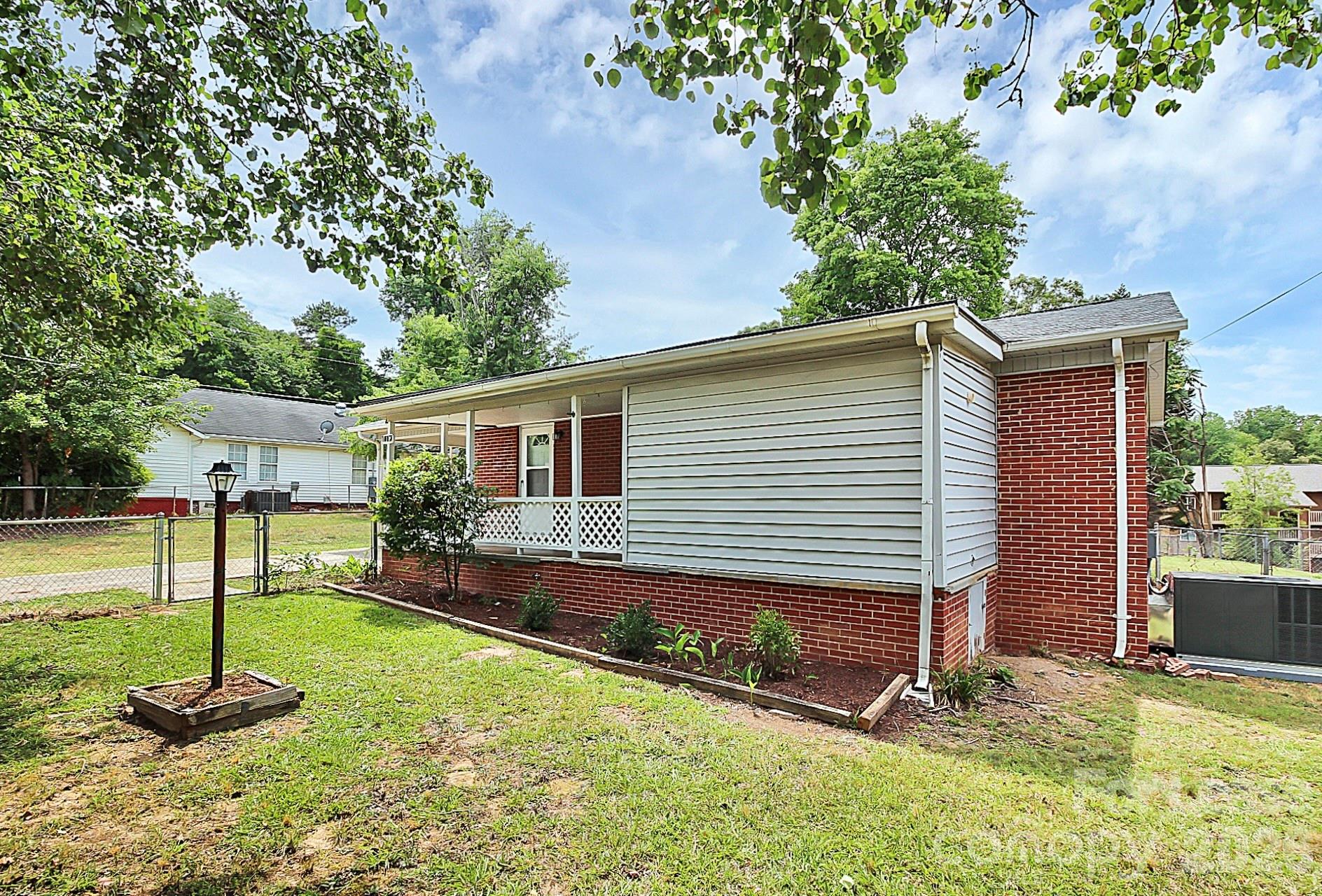 1017 McLain Road Kannapolis, NC 28083 - Photo 3 of 29