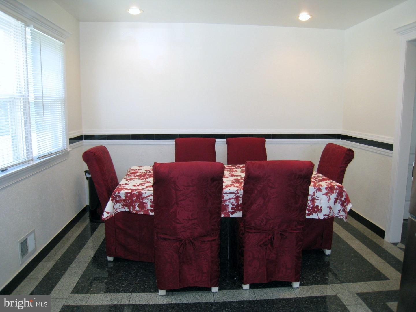 201 Dutch Neck Road Hightstown, NJ 08520 - Photo 5 of 19 Dining Room