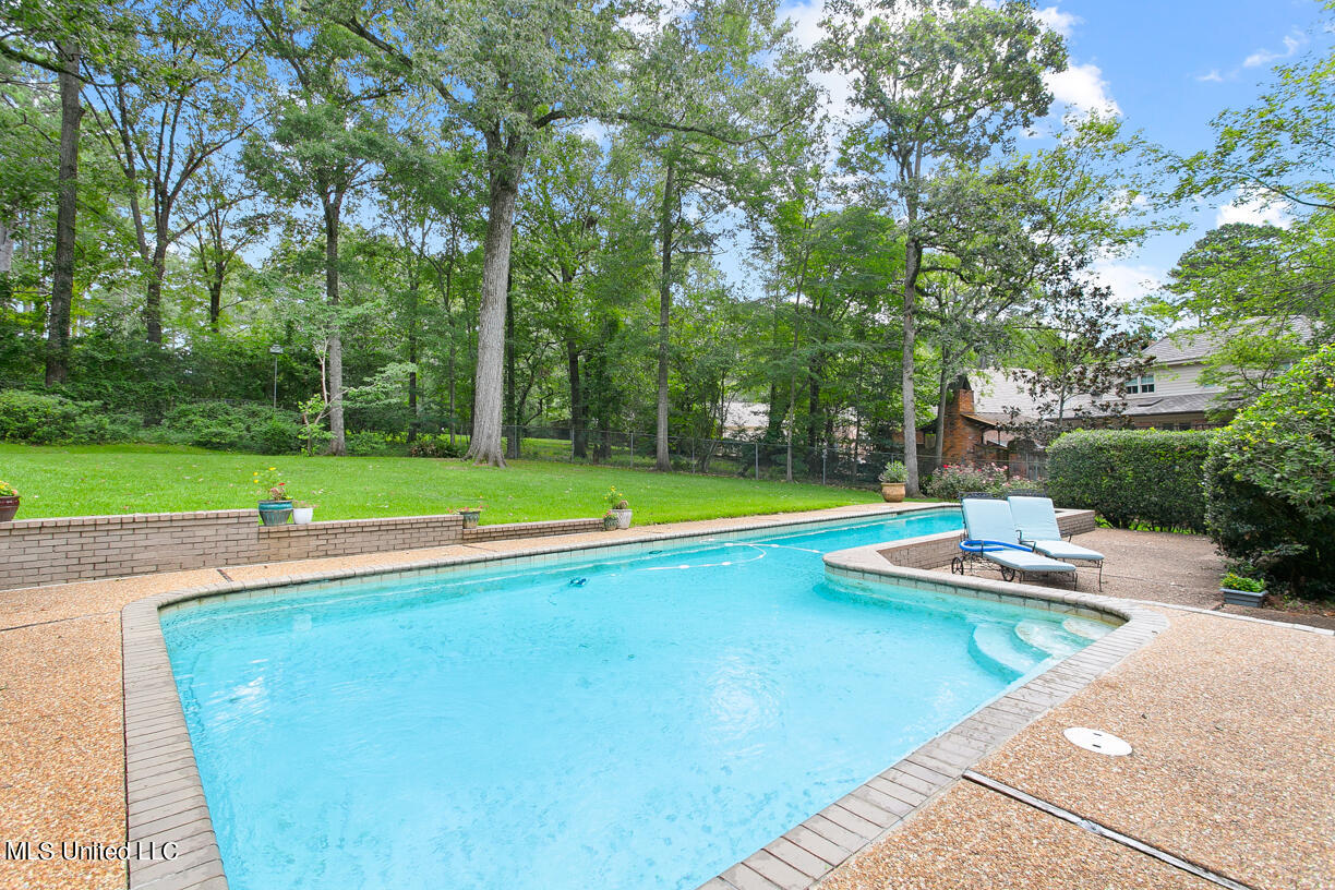 2216 Meadowbrook Road Jackson, MS 39211 - Photo 39 of 43 2216 Meadowbrook final-36