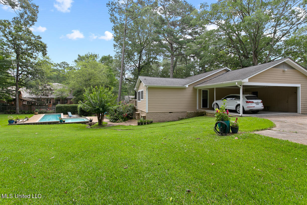 2216 Meadowbrook Road Jackson, MS 39211 - Photo 41 of 43 2216 Meadowbrook final-38