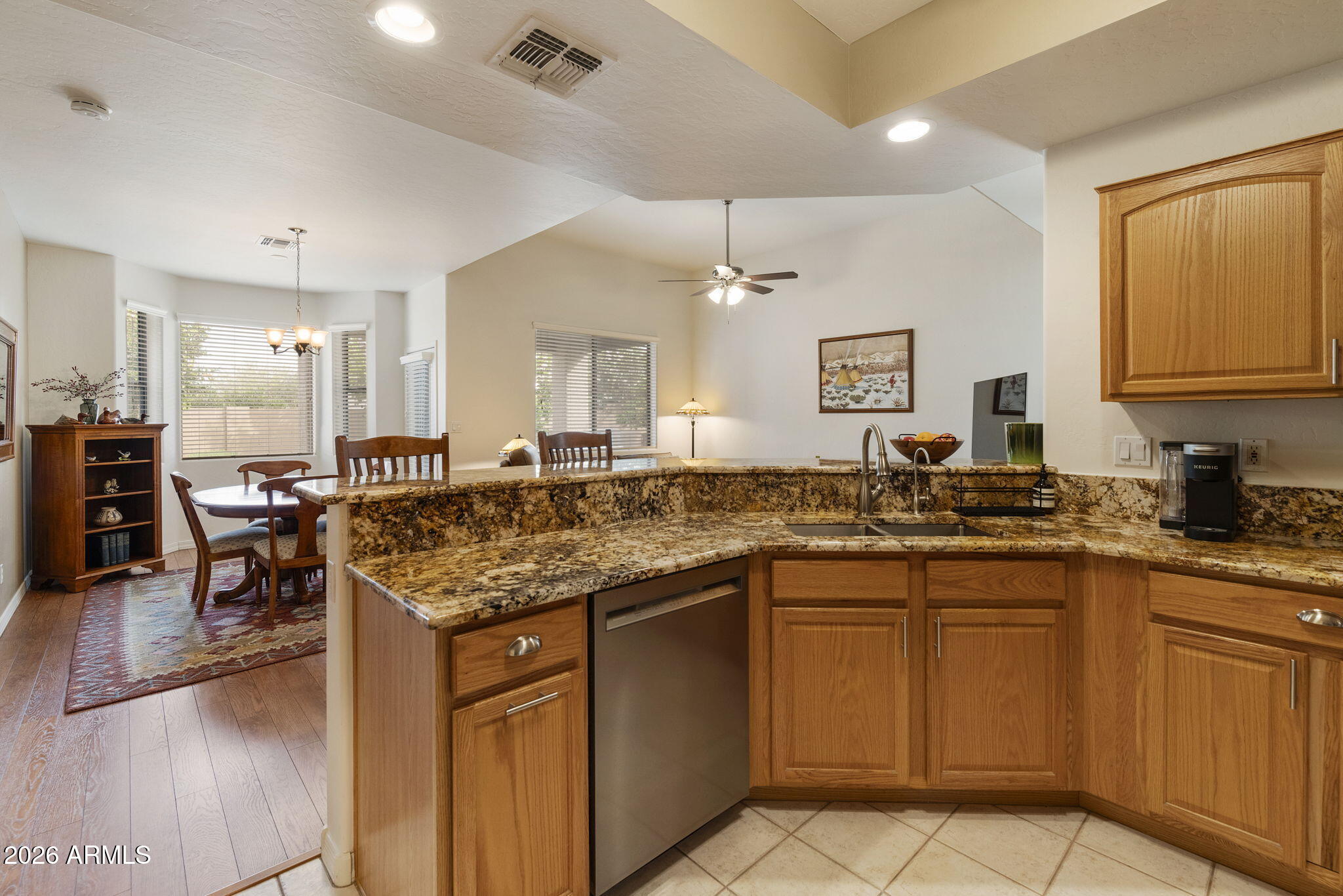 4202 East Broadway Road, Unit 50 Mesa, AZ 85206 - Photo 13 of 68 30-web-or-mls-dlb_8812-dlb_8816