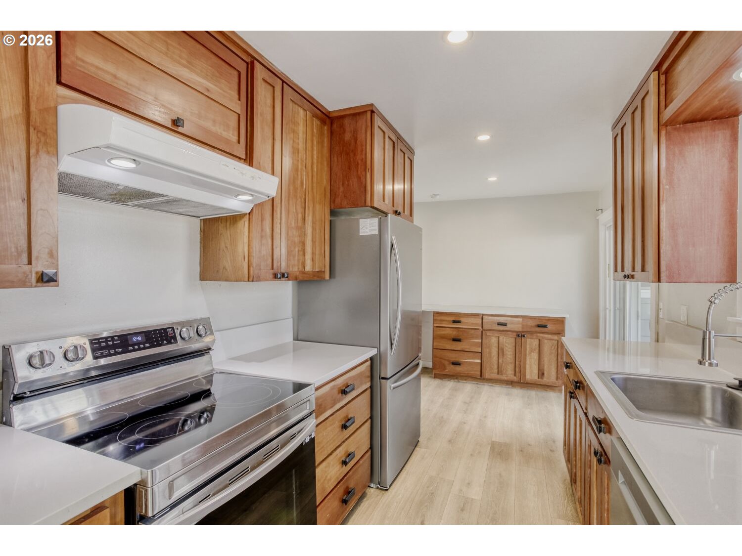13405 Southwest Park Way Beaverton, OR 97005 - Photo 13 of 36