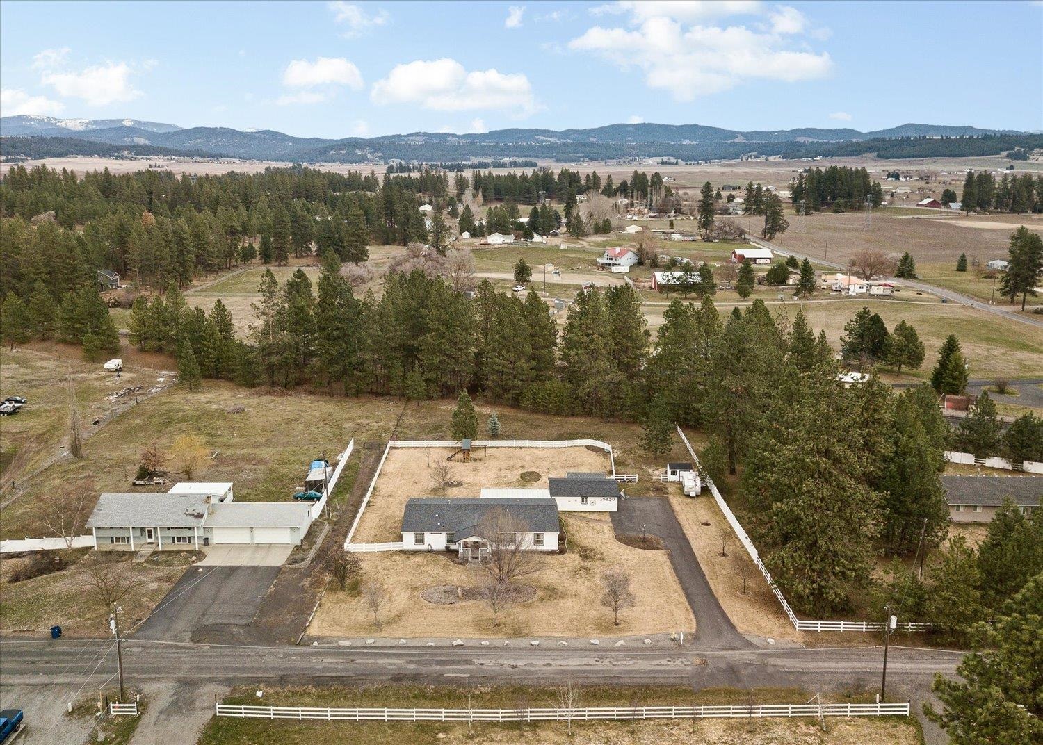 12820 North Yale Road Mead, WA 99021 - Photo 46 of 48 Gallery Image 46
