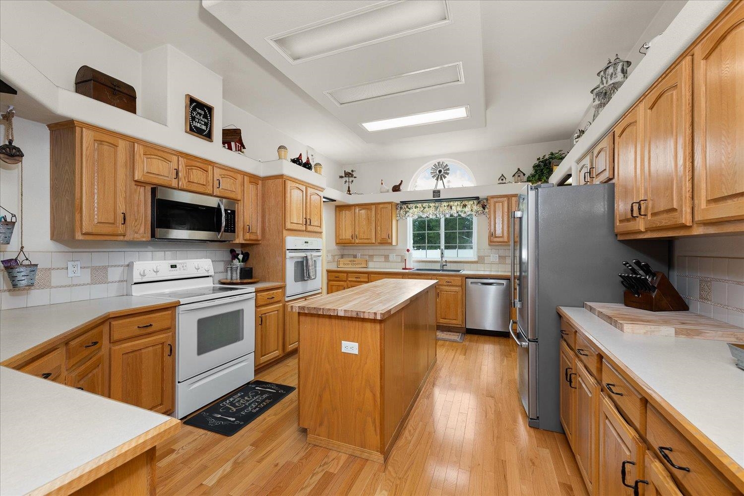 12820 North Yale Road Mead, WA 99021 - Photo 10 of 48 Gallery Image 10