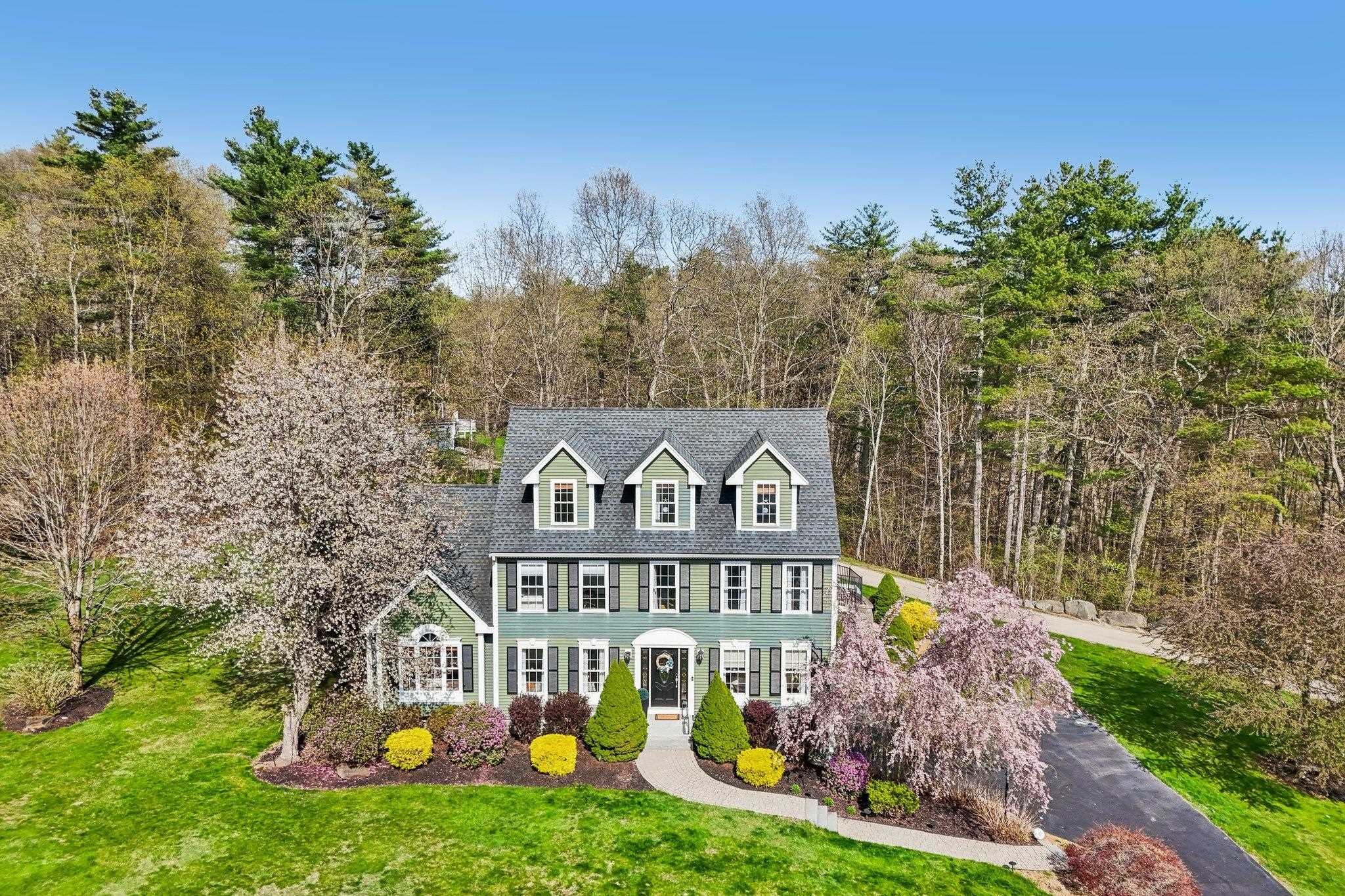 11 Longmeadow Road Windham, NH 03087 - Photo 1 of 60