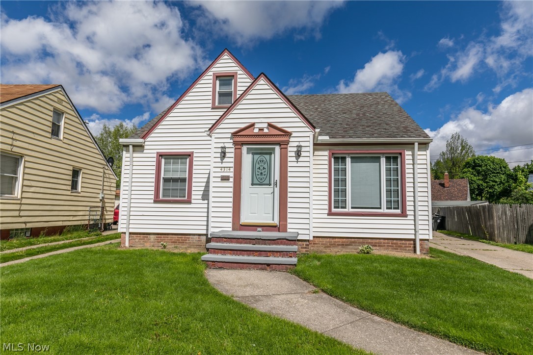 4314 Redding Road Cleveland, OH 44109 - Photo 1 of 35 Gallery Image 1