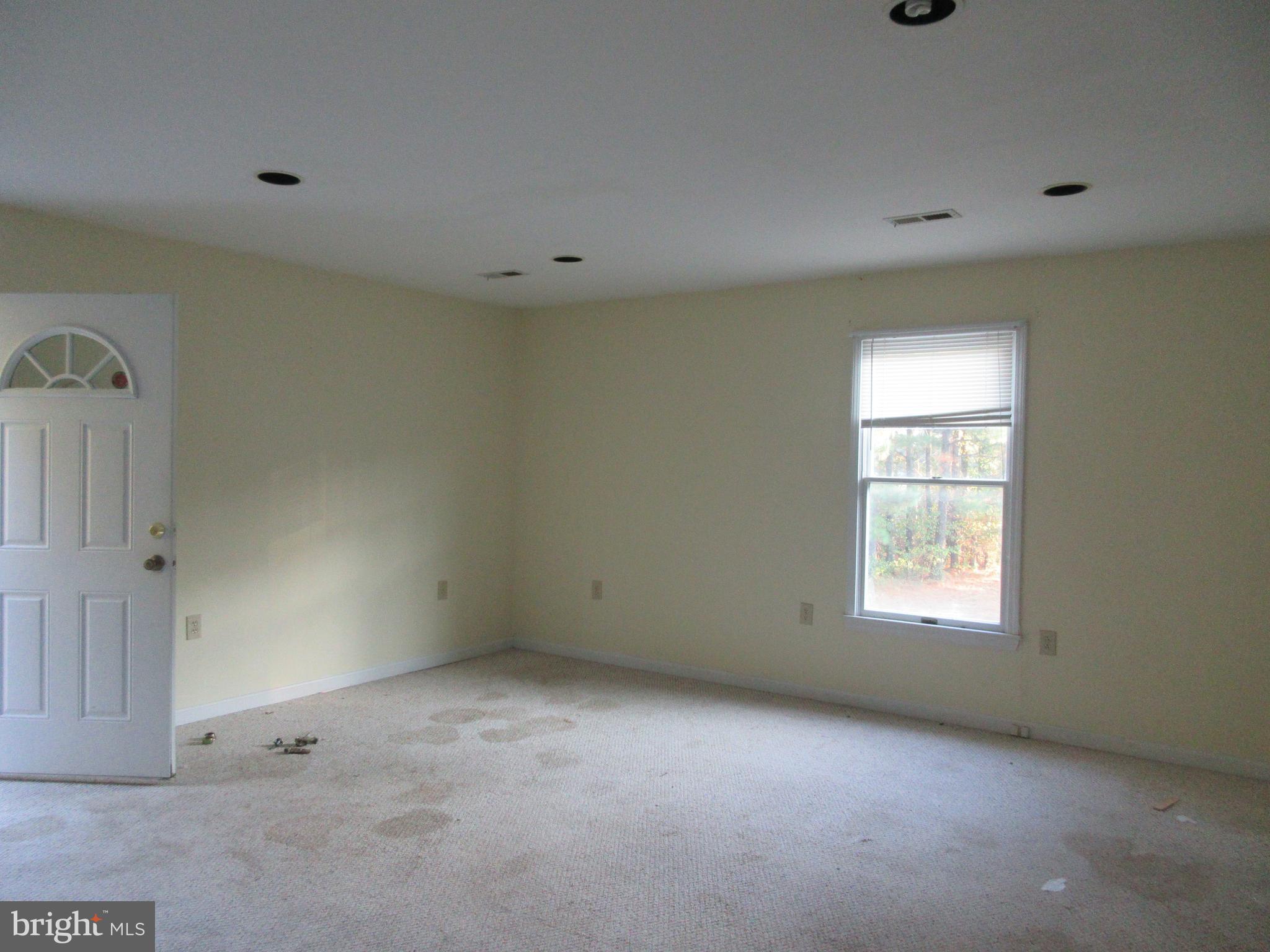 109 Kehm Road Queenstown, MD 21658 - Photo 17 of 22 GARAGE APT - LR