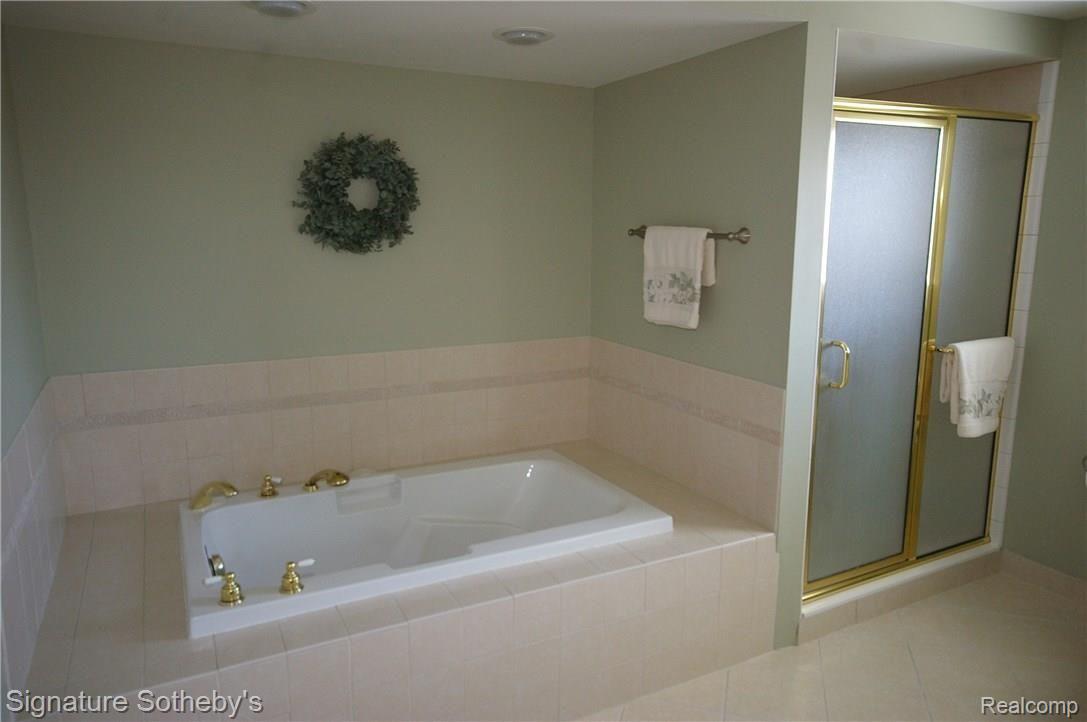 1790 North Kilburn Road Rochester, MI 48306 - Photo 20 of 29 IMGP9285.JPG