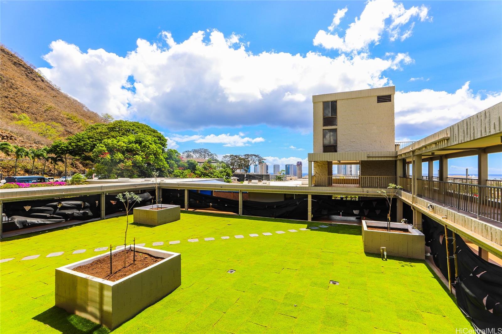 217 Prospect Street, Unit 101 Honolulu, HI 96813 - Photo 25 of 25 a view of a swimming pool with seating space
