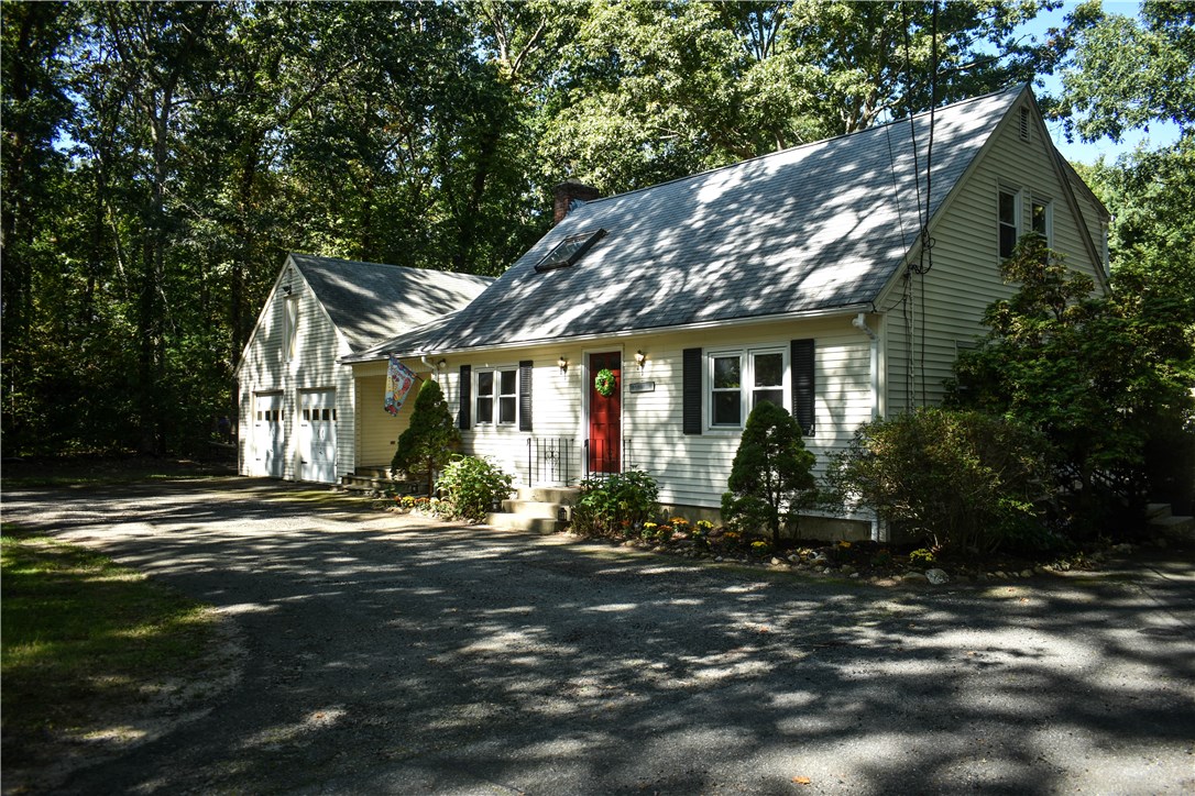 2576 Harkney Hill Road Coventry, RI 02816 - Photo 3 of 27