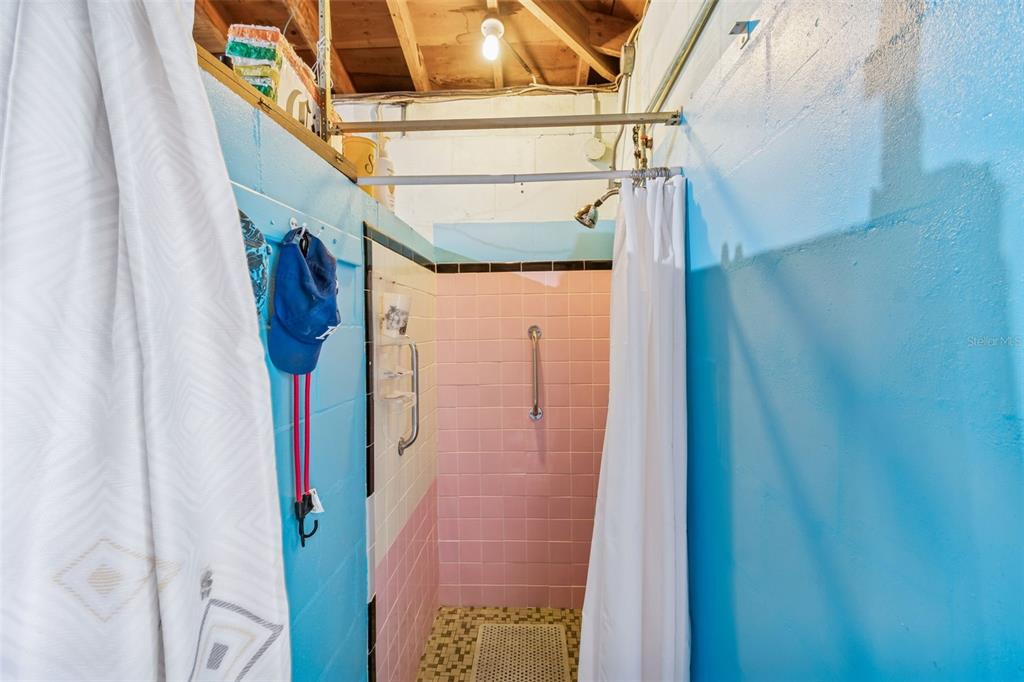 12424 105th Street Largo, FL 33773 - Photo 38 of 45