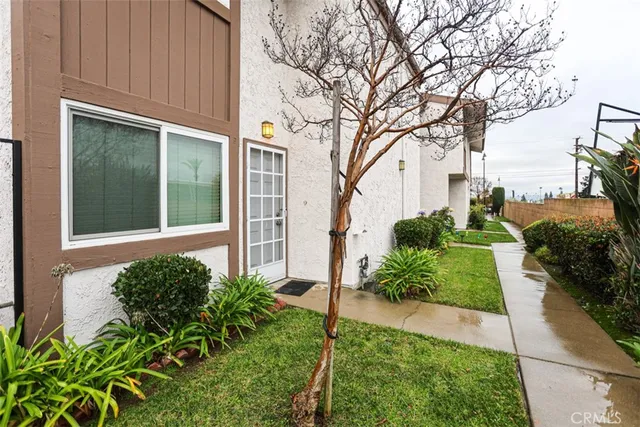 $565,000 | 1043 East Huntington Drive, Unit F, Monrovia, CA 91016