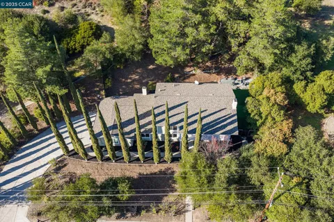 $2,398,800 | 320 Miranda Lane, Alamo, CA 94507