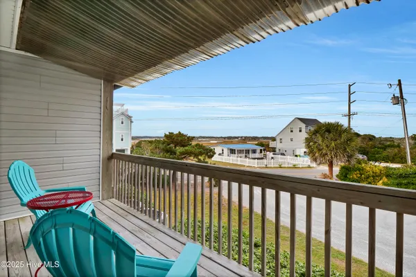 $614,900 | 221 Lazy Day Drive, Surf City, NC 28445