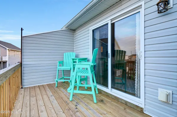 $614,900 | 221 Lazy Day Drive, Surf City, NC 28445