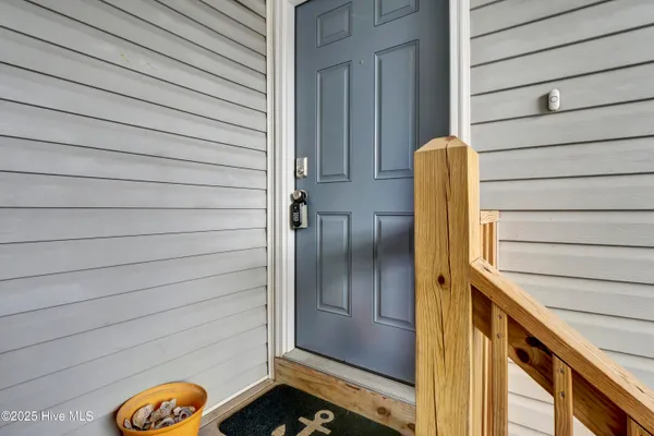 $614,900 | 221 Lazy Day Drive, Surf City, NC 28445