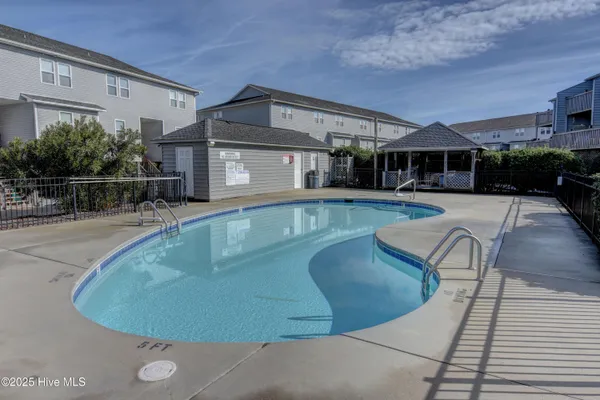 $614,900 | 221 Lazy Day Drive, Surf City, NC 28445