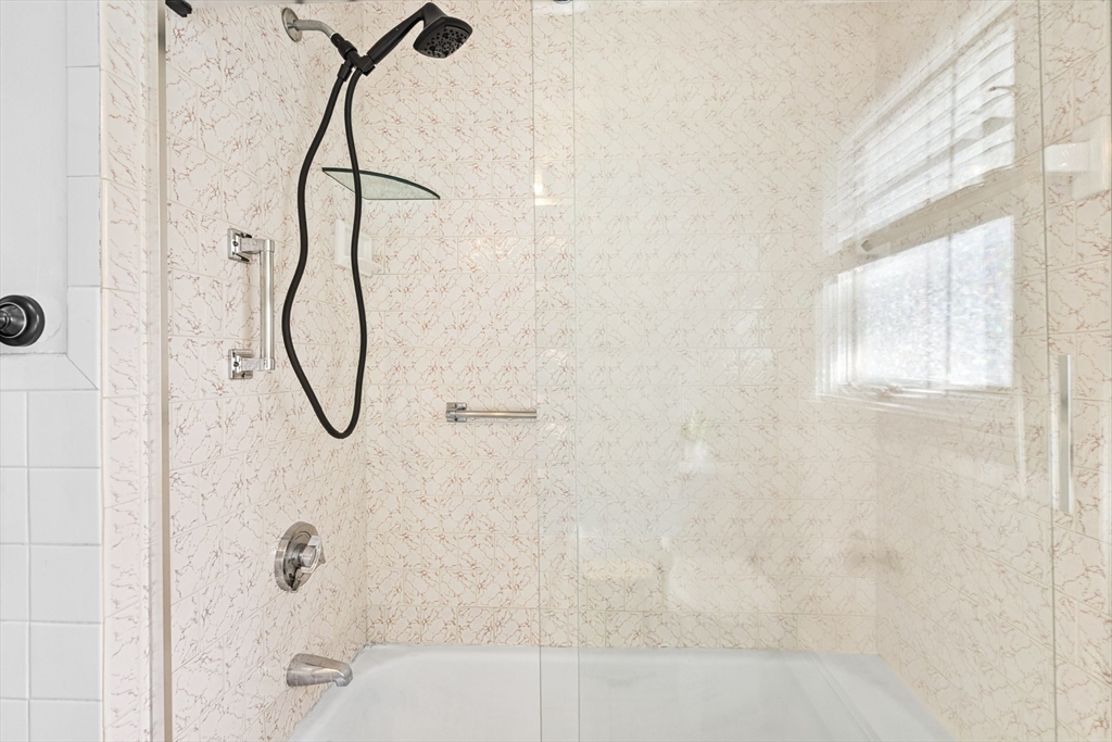 13 Maureen Road Framingham, MA 01701 - Photo 19 of 21 Gallery Image 19