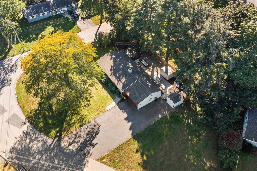 13 Maureen Road Framingham, MA 01701 - Photo 4 of 21 Gallery Image 4