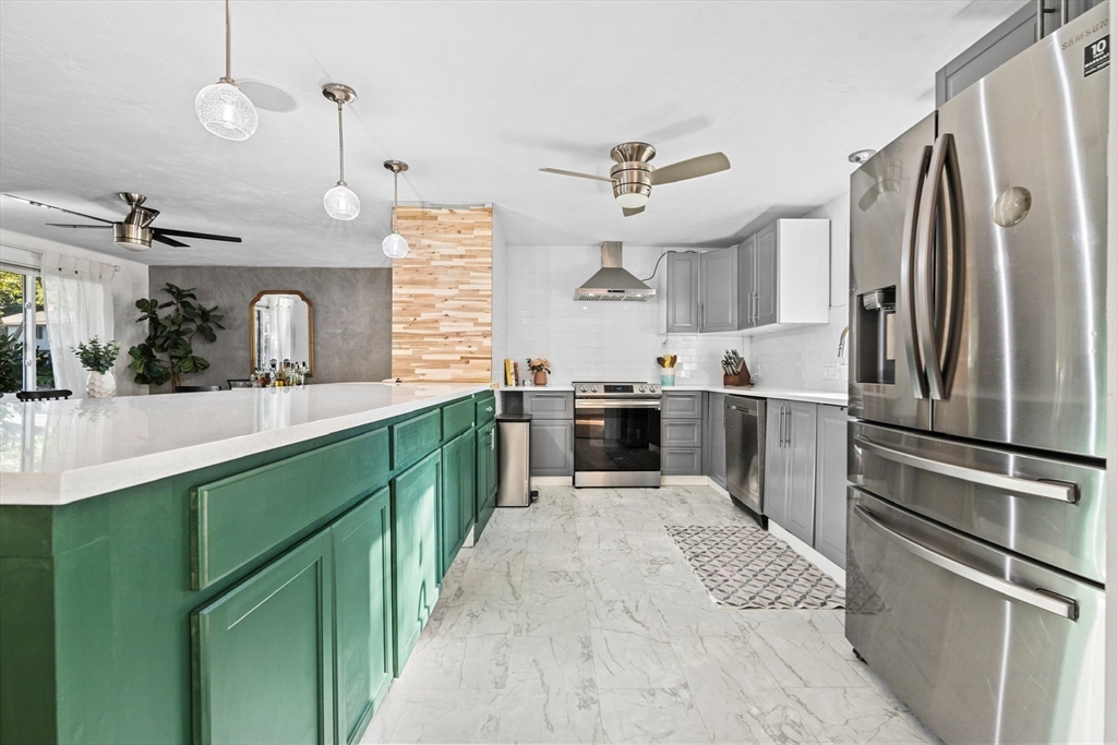 13 Maureen Road Framingham, MA 01701 - Photo 7 of 21 Gallery Image 7