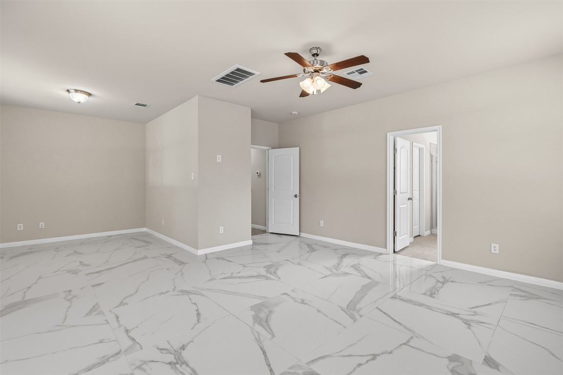 111 Sycamore Street Georgetown, TX 78633 - Photo 9 of 22 a view of an empty room