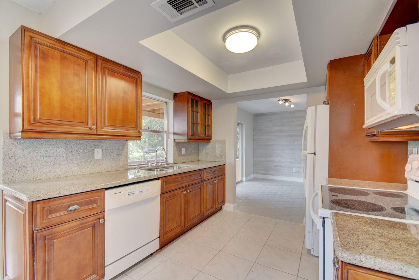 22470 Southwest 65th Avenue Boca Raton, FL 33428 - Photo 1 of 34 Kitchen