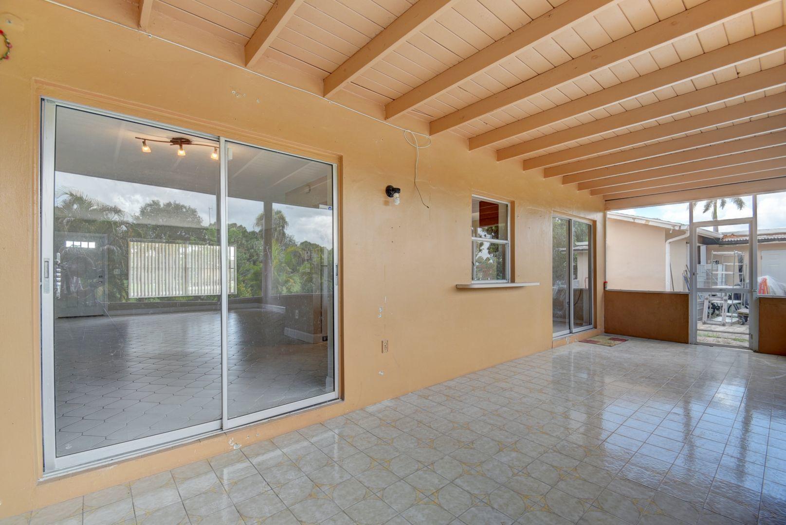 22470 Southwest 65th Avenue Boca Raton, FL 33428 - Photo 21 of 34 22_virtuals1 (22)