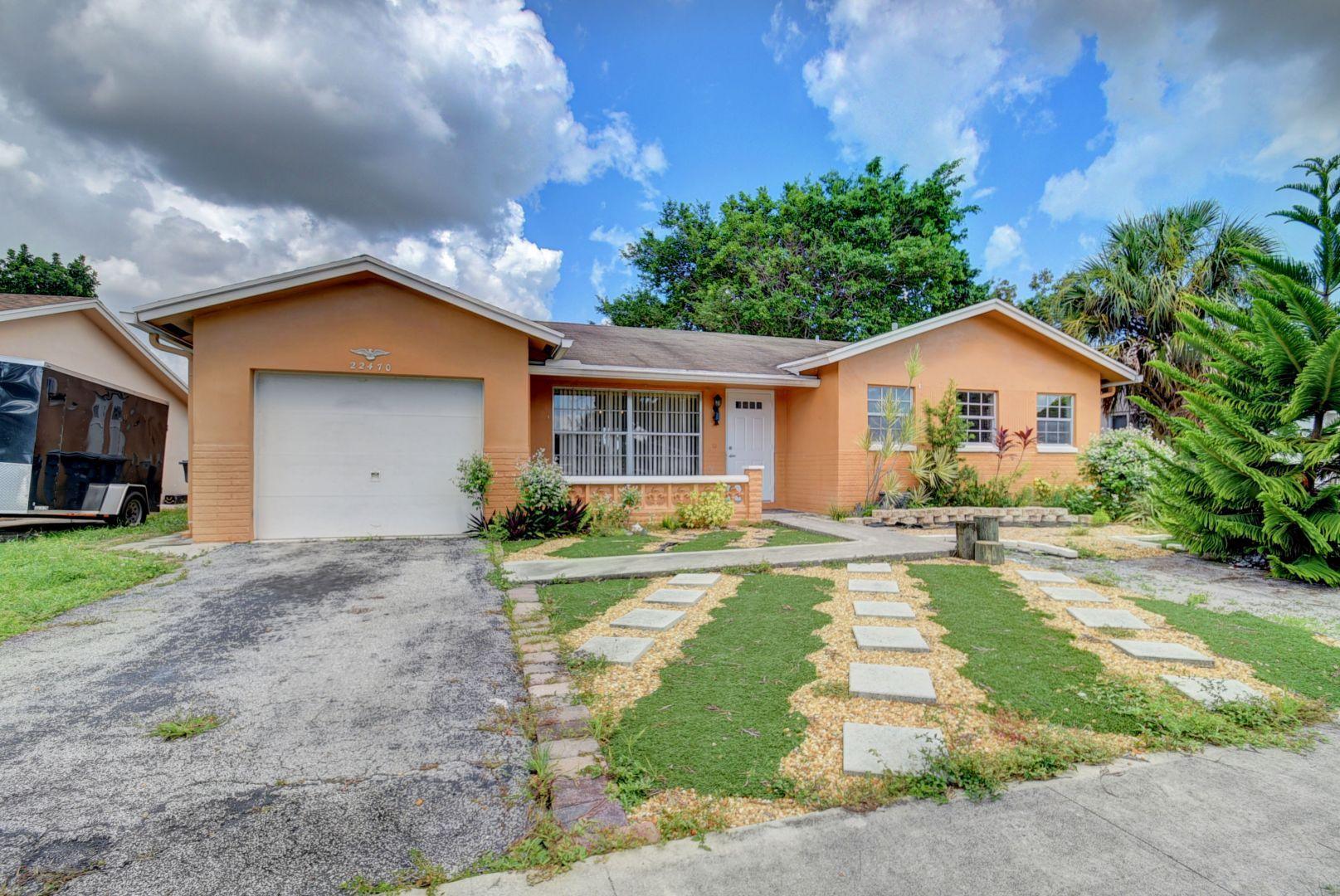 22470 Southwest 65th Avenue Boca Raton, FL 33428 - Photo 3 of 34 02_virtuals1 (2)