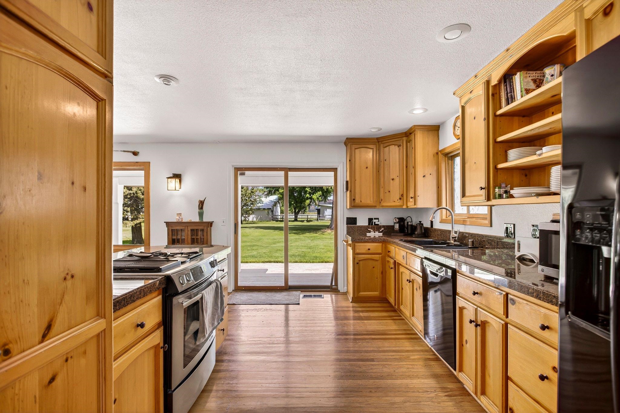 554 Settlers Road Chester, CA 96020 - Photo 13 of 48