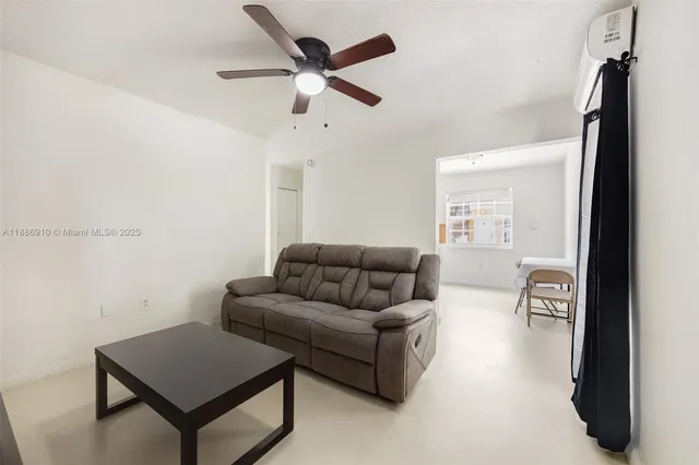 $1,564,000 | 212 Northwest 7th Avenue, Miami, FL 33128