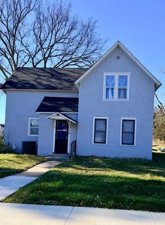 $179,900 | 607 4th Street Northeast, Little Falls, MN 56345
