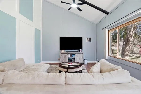 $264,999 | 422 Pembroke Road Southwest, Poplar Grove, IL 61065