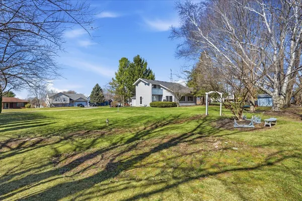 $264,999 | 422 Pembroke Road Southwest, Poplar Grove, IL 61065