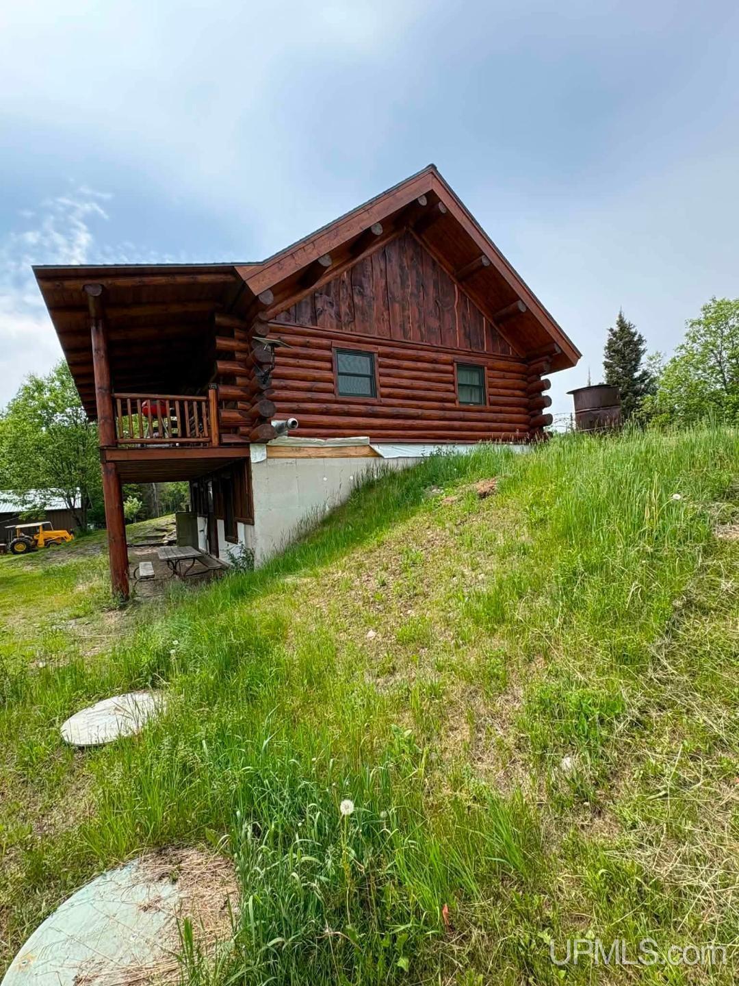 573 Triangle Ranch Road Amasa, MI 49903 - Photo 6 of 21