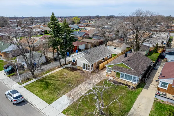 $2,400 | 7732 South Springfield Avenue, Chicago, IL 60652