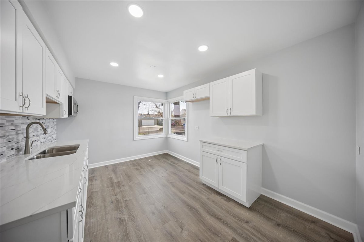 7732 South Springfield Avenue Chicago, IL 60652 - Photo 6 of 18