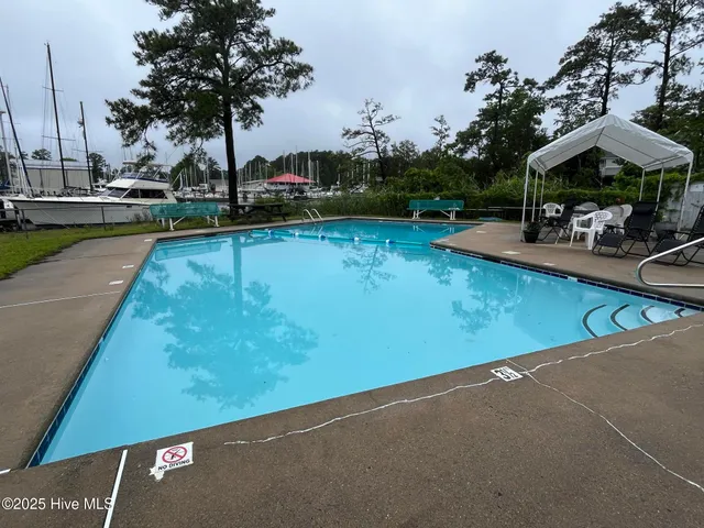 $32,000 | 414 Whittaker Point Road, Unit E30, Oriental, NC 28571