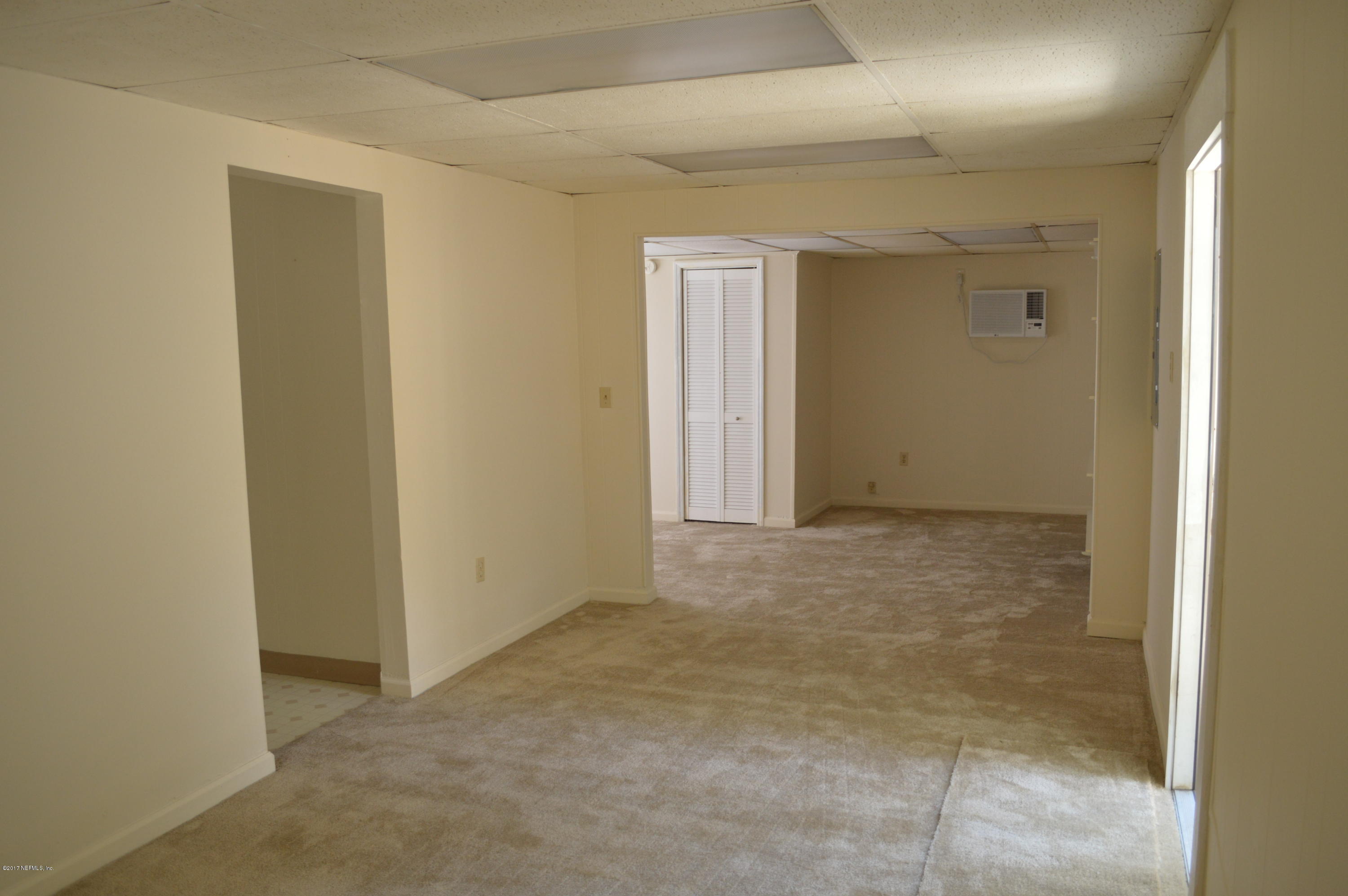 3648 Riverside Avenue, Unit 1 Jacksonville, FL 32205 - Photo 16 of 21 view into dining rm