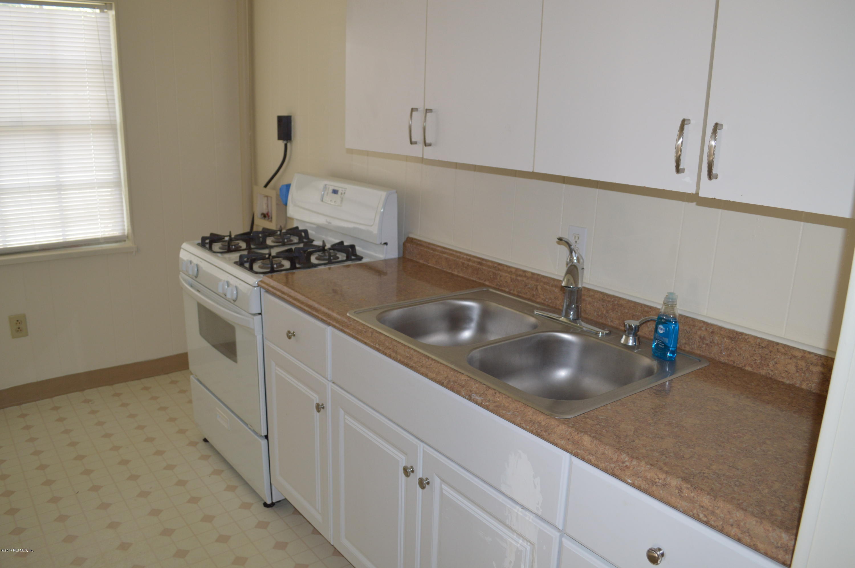 3648 Riverside Avenue, Unit 1 Jacksonville, FL 32205 - Photo 17 of 21 kitchen