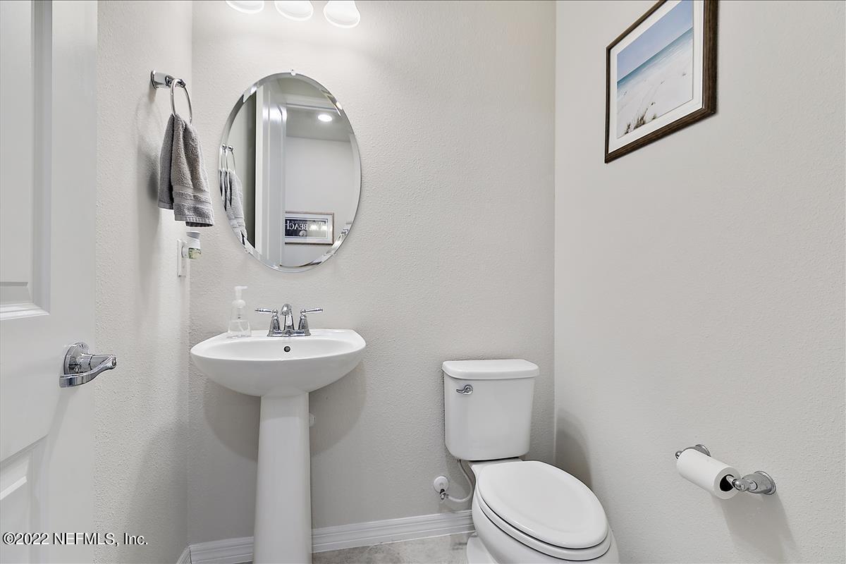 143 Spring Tide Way Ponte Vedra, FL 32081 - Photo 11 of 26 Powder Room (1)
