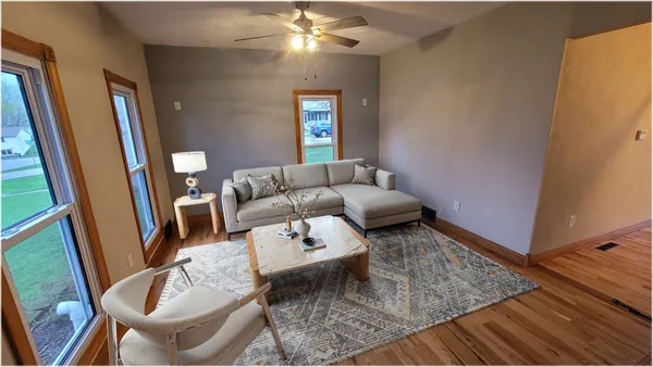 $199,900 | 611 East Snyder Street, Davis, IL 61019