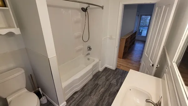 $199,900 | 611 East Snyder Street, Davis, IL 61019