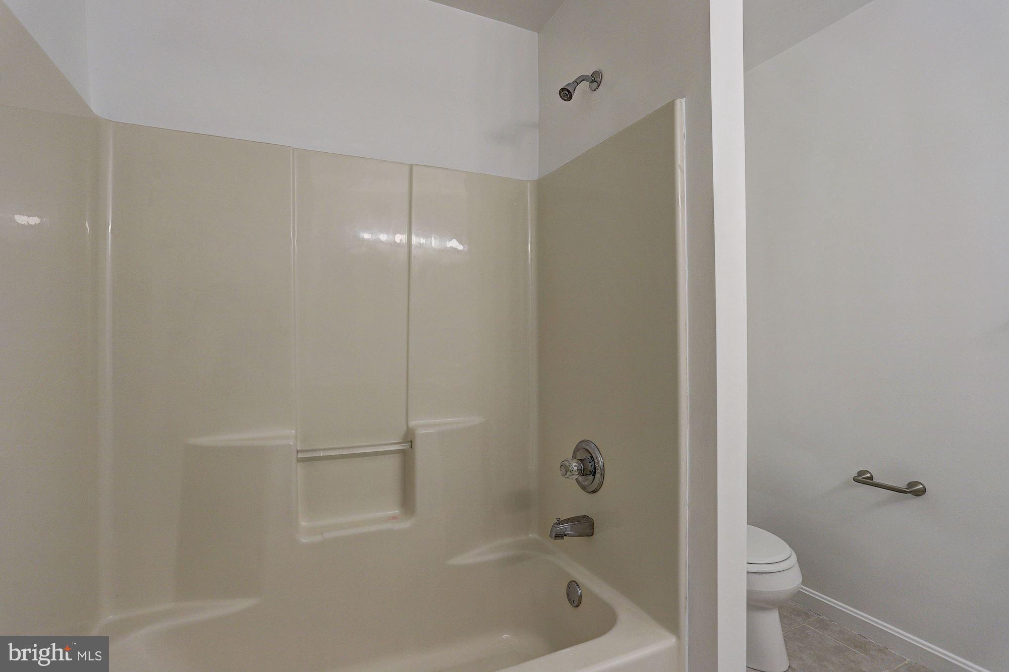 9410 Guilford Road Columbia, MD 21046 - Photo 18 of 39 Primary Bedroom | Full Bath