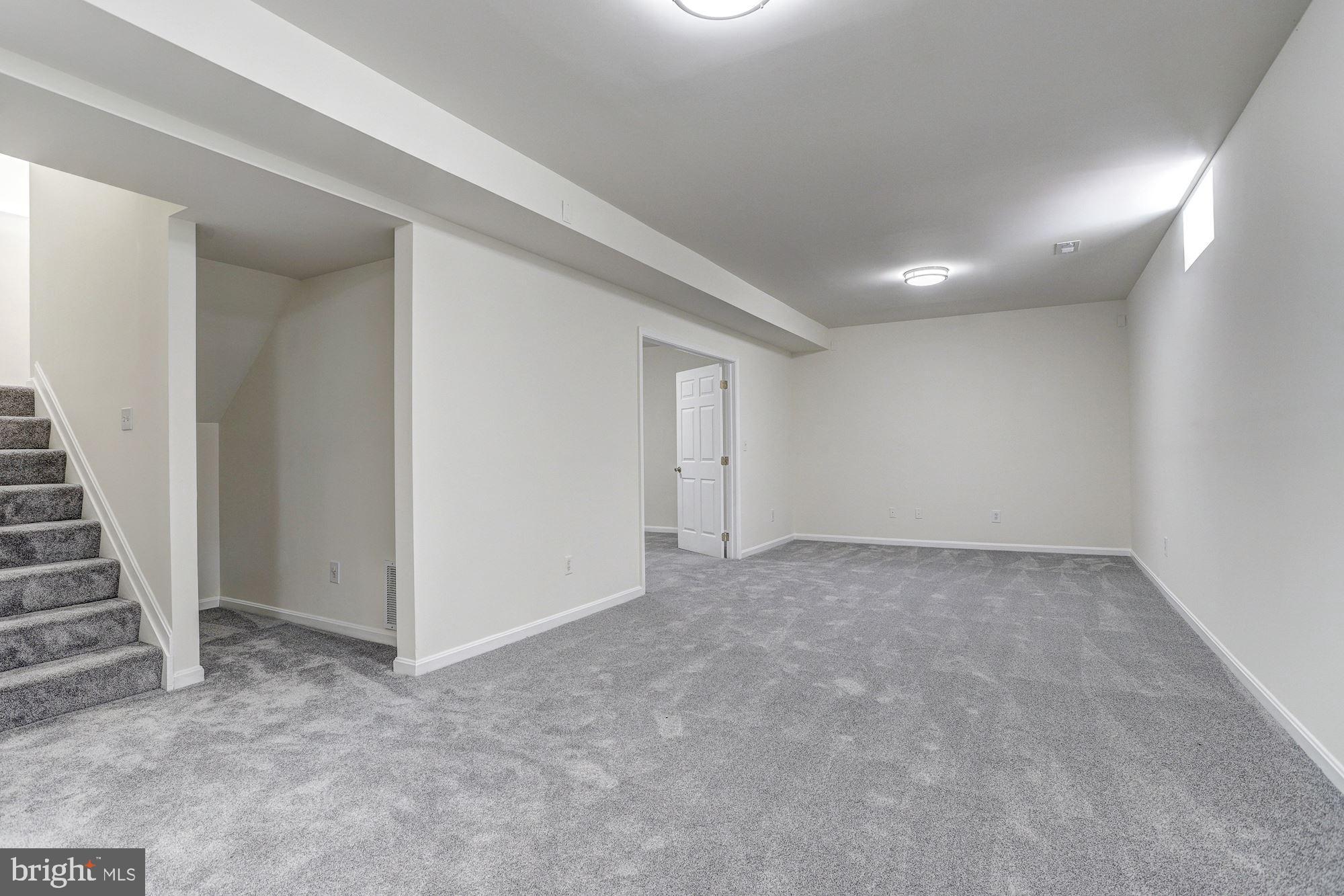 9410 Guilford Road Columbia, MD 21046 - Photo 25 of 39 Family Room