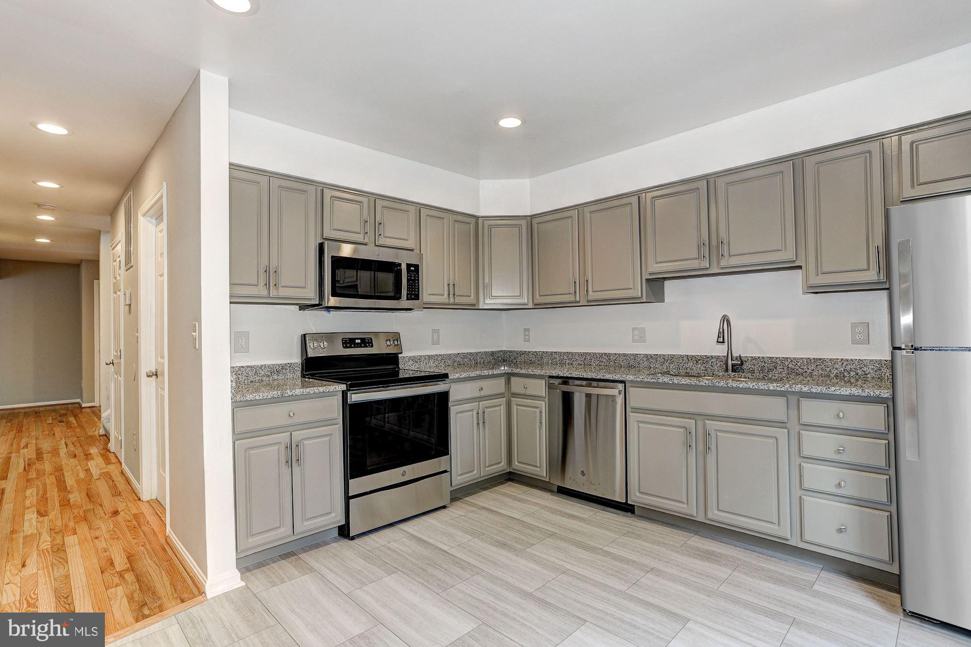 9410 Guilford Road Columbia, MD 21046 - Photo 9 of 39 Eat-In Kitchen
