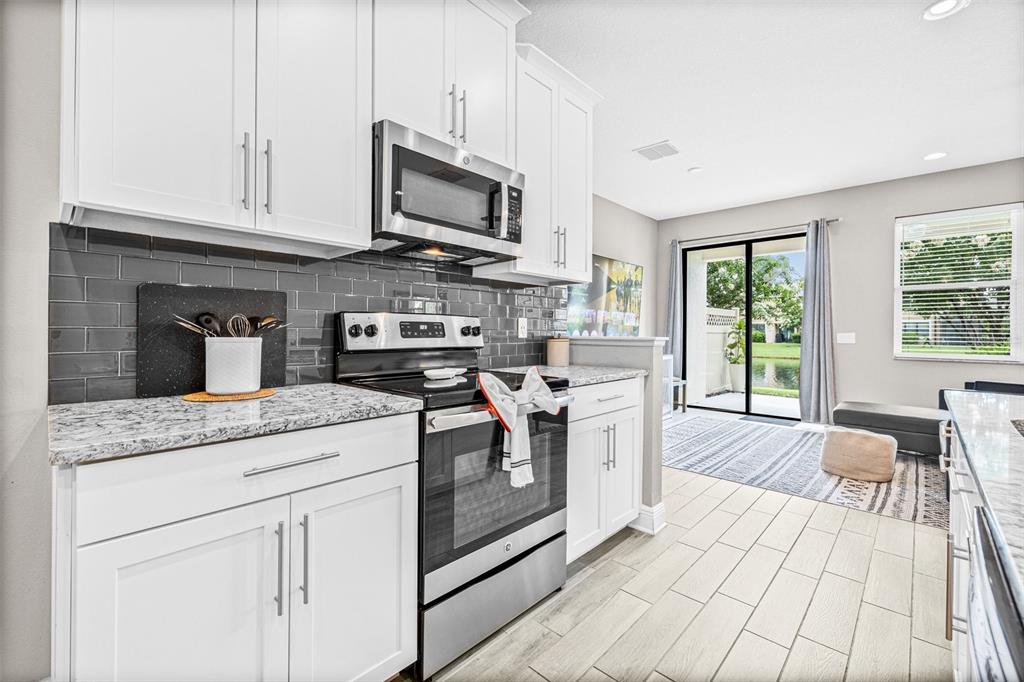 9237 Fox Sparrow Road Tampa, FL 33626 - Photo 7 of 24