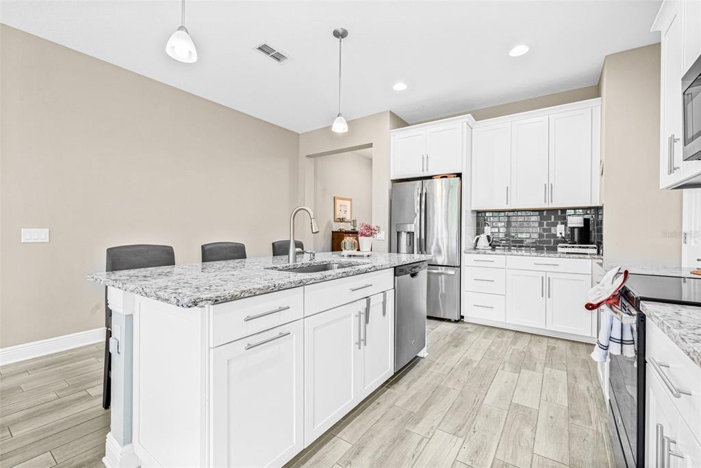 9237 Fox Sparrow Road Tampa, FL 33626 - Photo 9 of 24