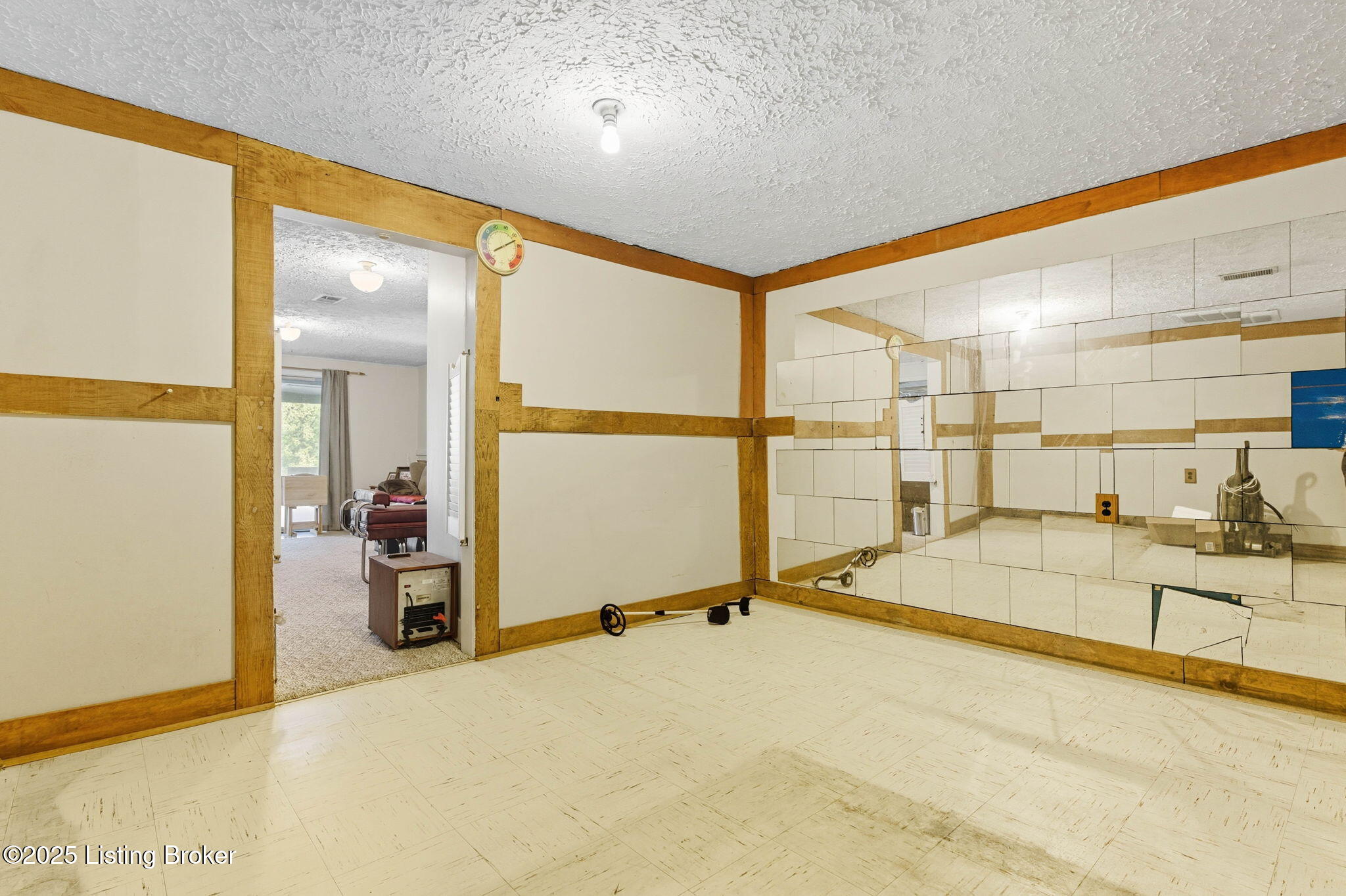 303 Quartermouse Road Shepherdsville, KY 40165 - Photo 60 of 73 303 Quartermouse Rd-63