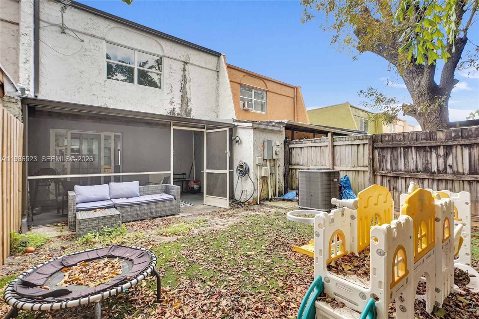 7402 Northwest 75th Street Tamarac, FL 33321 - Photo 28 of 43